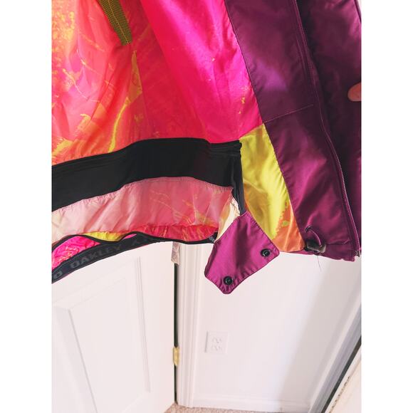 Oakley Full Zip Snowboarding Parka Fur Hood Ski Coat Medium Pink - Picture 12 of 12